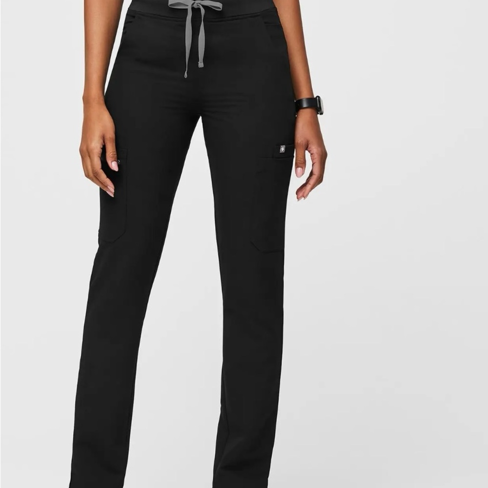 Figs Black Yola 2.0 pant
